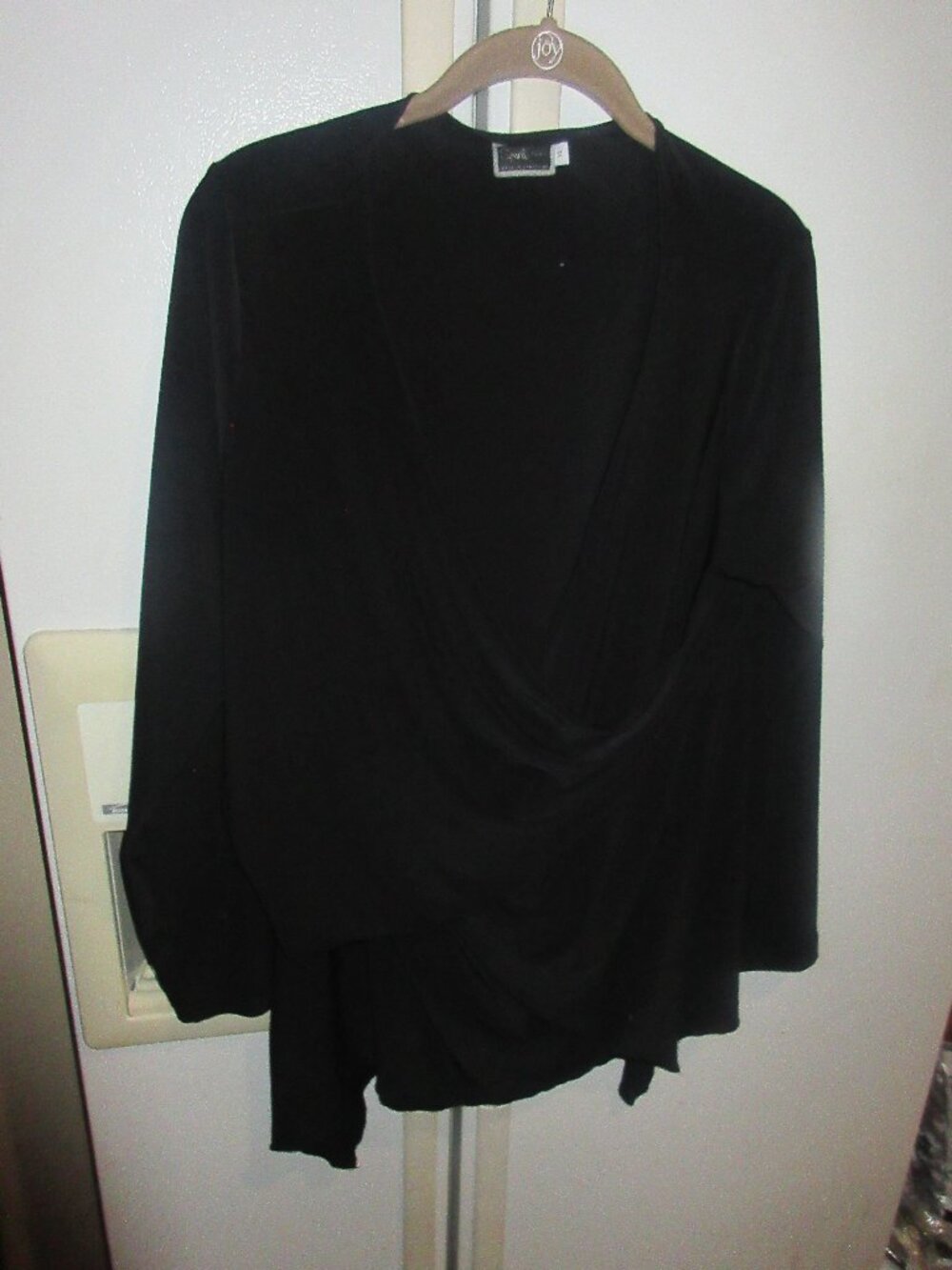 Sympli black faux Wrap sharkbite top vneck black 14 L